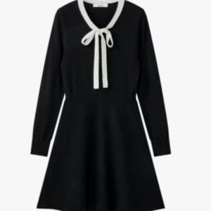 Brand new Forever 21 Black Knitted long Sleeves Sweater Dress , With Tag